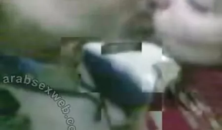 Много забавно да се пръска в банята sex kameri na jivo и се поръсва с насилие масло