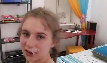 Лесбийки играят един sex kameri na jivo с друг