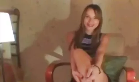 - Big Райли Никсън получава удари onlain porno kameri Чудовище петел, Големи Цици