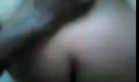 Съседите в квартала включват рак porno kameri na jivo и признание за детството си.
