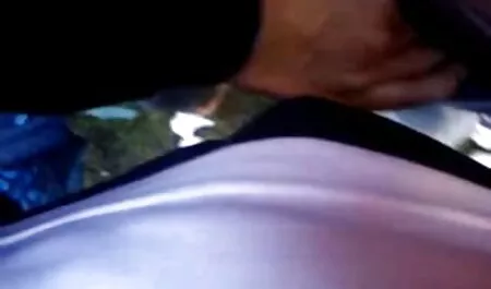 На балкона, сър, ще се поклоните на момичето erotika kamera в две стени