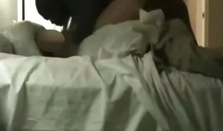 Скарлет Лий kameri porno
